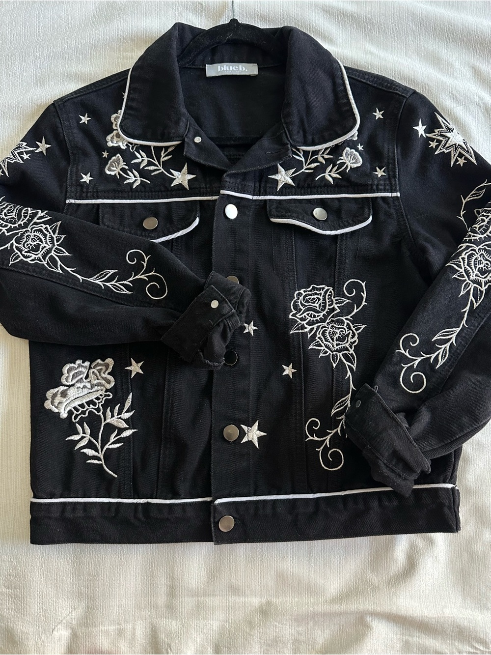 Blue B Collective Embroidered Black Denim Trucker Jacket Star Rose Celestial S